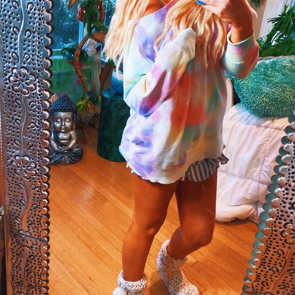 SOLD ON IG✨Pastel Off Shoulder Tie Dye Oversi - Picture 12 of 12